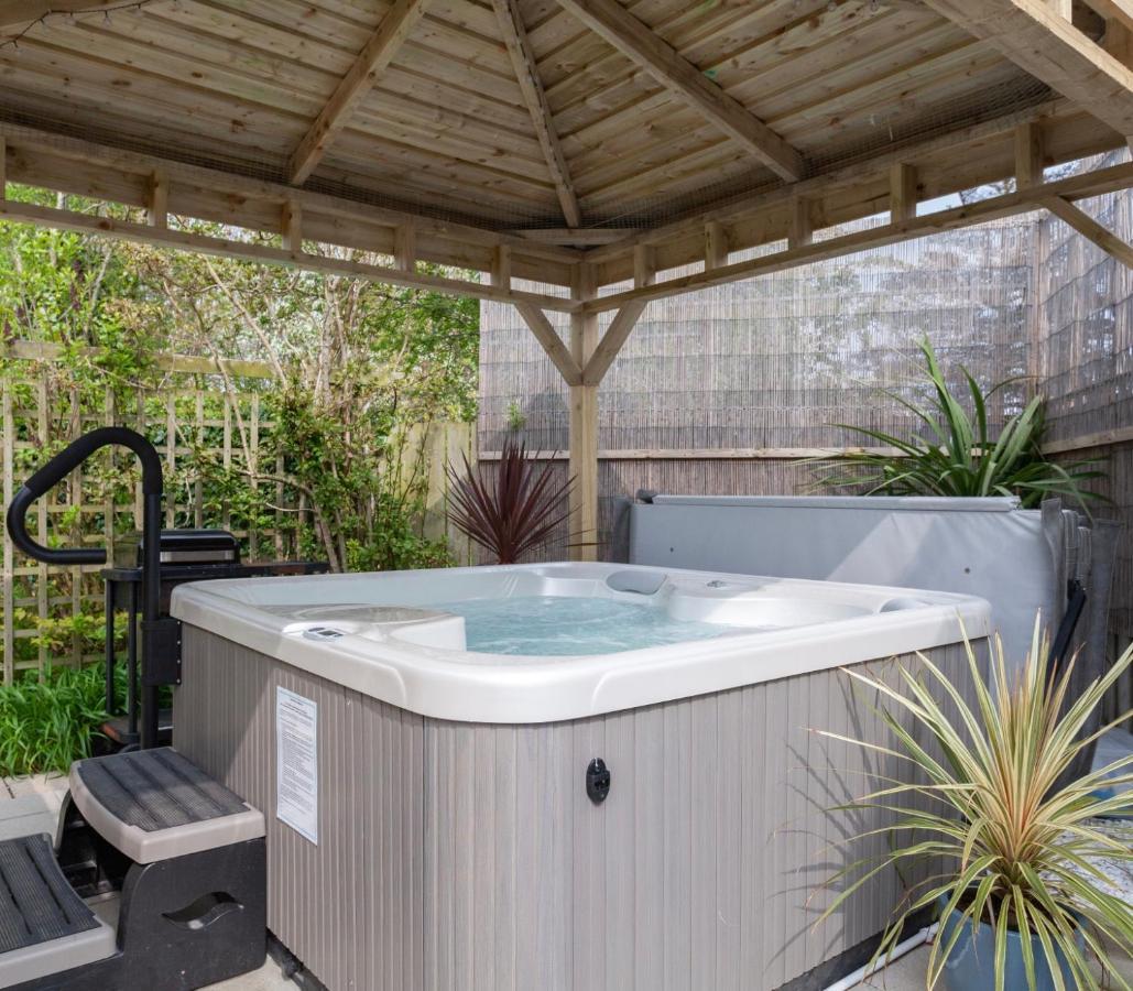 The Studio Castlerock With Hot Tub Exterior photo